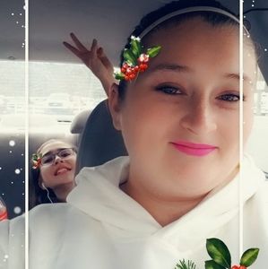 Meet your Posher, April